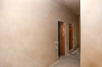 Выравнивание стен и потолков